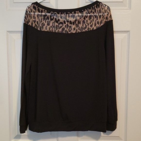 Top - Picture 3 of 4